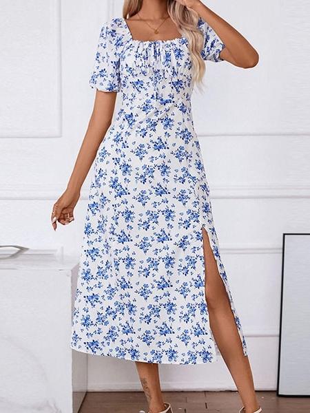 Robe fleurie col carré