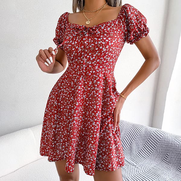 Robe sexy courte fleurie