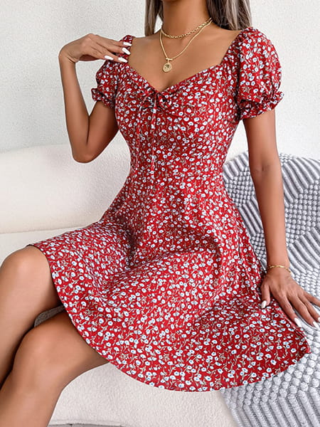 Robe sexy courte fleurie