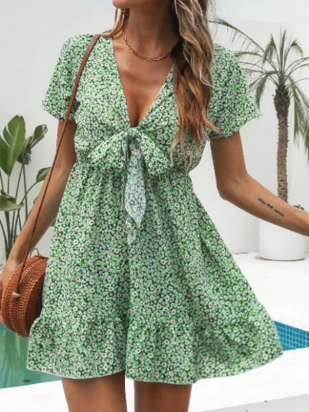 robe courte fleurie verte