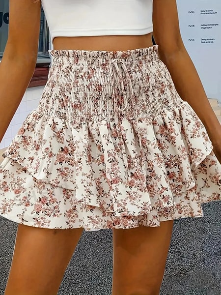 short taille haute fleuri