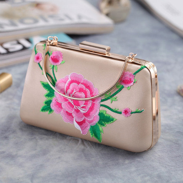 Pochette soirée fleurie