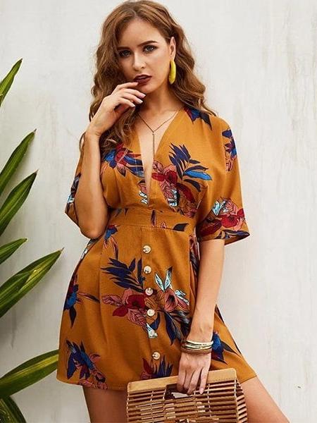 Robe fleurie décolleté plongeant