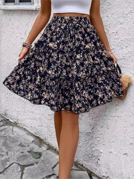 jupe trapèze fleurie courte