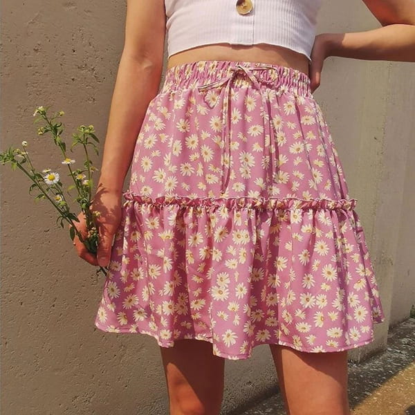 jupe trapèze fleurie courte