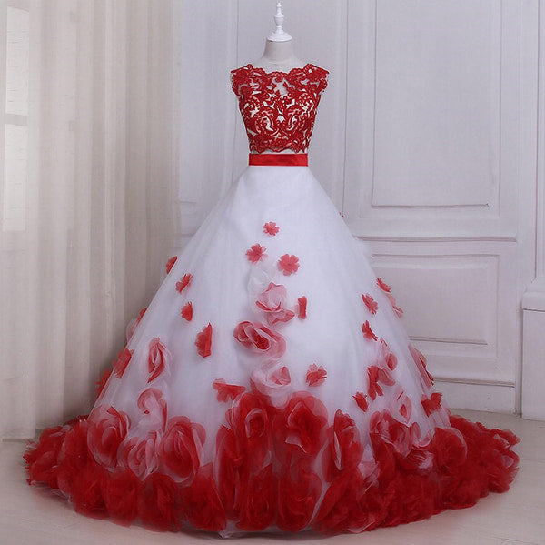 robe de mariée blanche fleur rouge